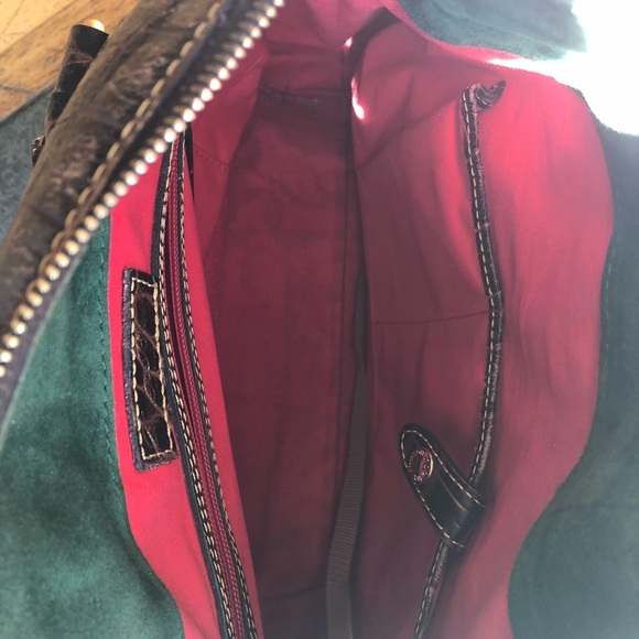 Dooney & Bourke beautiful leather purse - Picture 6 of 8